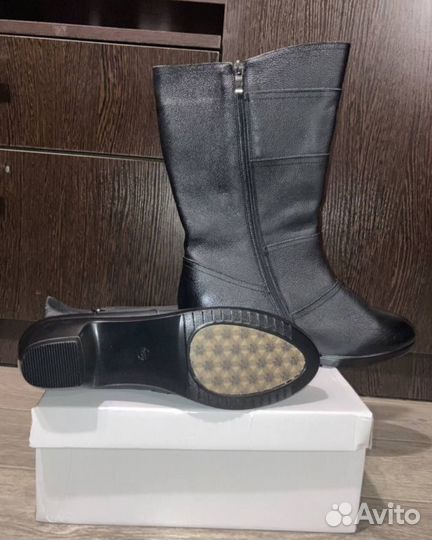 Новые демисезонные сапоги