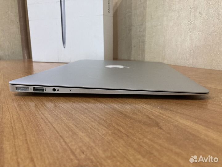Ноутбук MacBook Air 13 2017