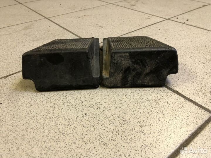 Упоры дня ног пассажира BRP Lynx Yeti 59