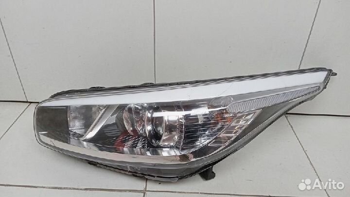 Фара левая Kia Ceed