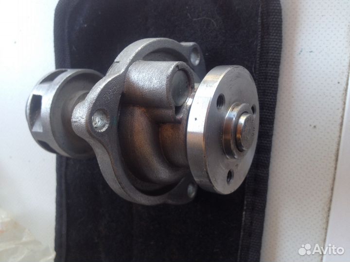 Помпа форд Фокус 3 и 1 бу