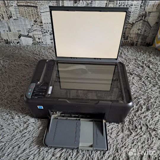 Принтер HP deskjet F2423