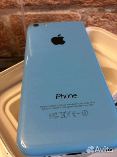 На запчасти iPhone 5 C