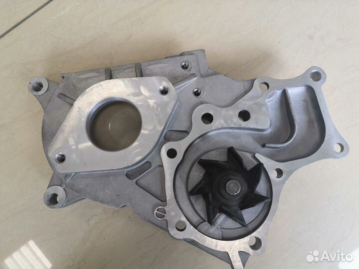 Помпа toyota Avensis I/Corolla 2.0D dolz T-229