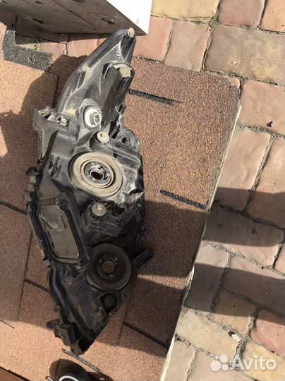 Фара передняя левая toyota corolla 150