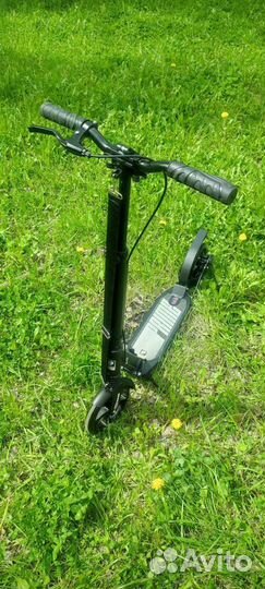 Городской самокат с дисковым тормозом