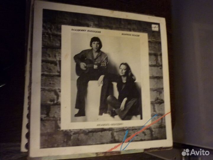 Пластинки: Высоцкий, Е. Петросян, Винокур и др