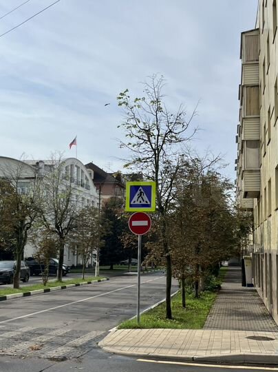 Стрит ритейл, 182 м²