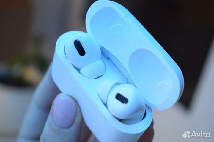 Наушники AirPods Pro