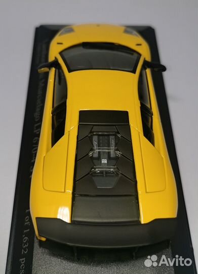 Lamborghini Murcielago LP670-4 SV 1/43 Minichamps
