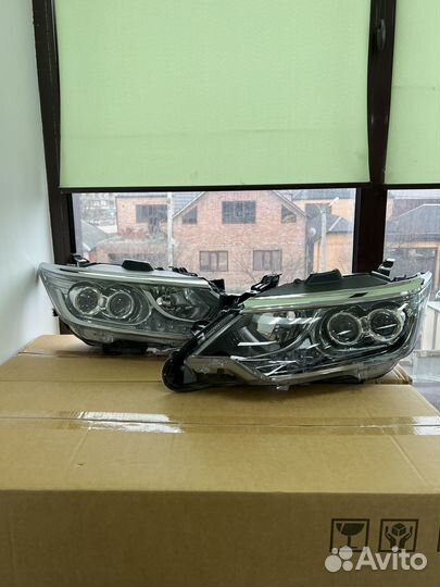 Фары на toyota camry 55