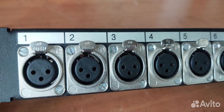 Патч панель XLR 16