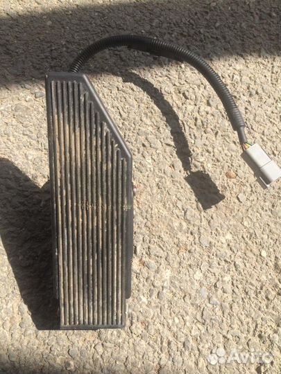 Педаль газа Рено Магнум Renault Magnum