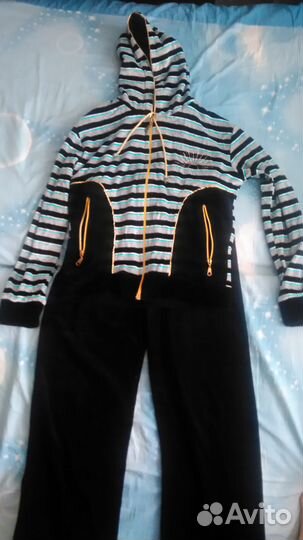 Спортивный костюм