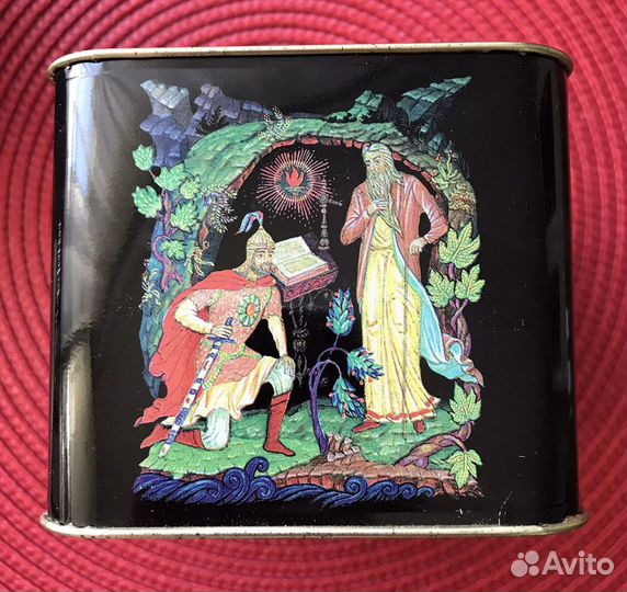 Жестяные банки из под чая Англия