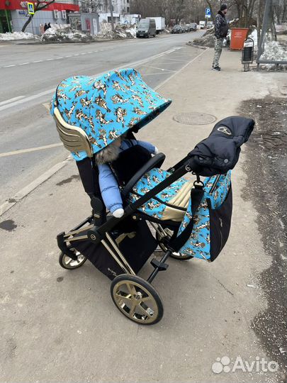 Cybex Lux Carrycot Priam III by Jeremy Scott