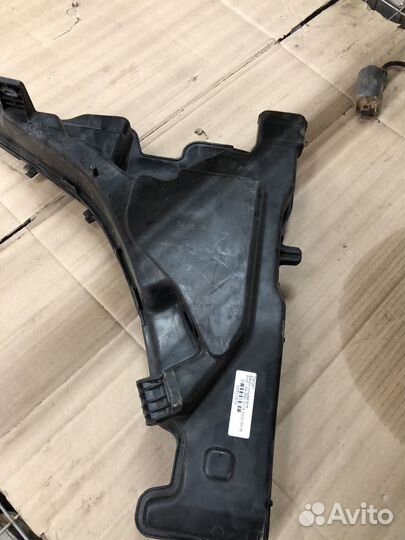 Бачок омывателя audi A4 B9