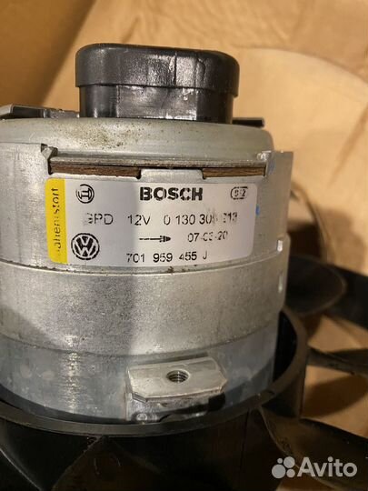 Электродвигатель вентилятор радиатора 0130305213