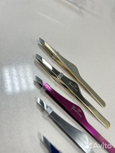 Пинцет для бровей