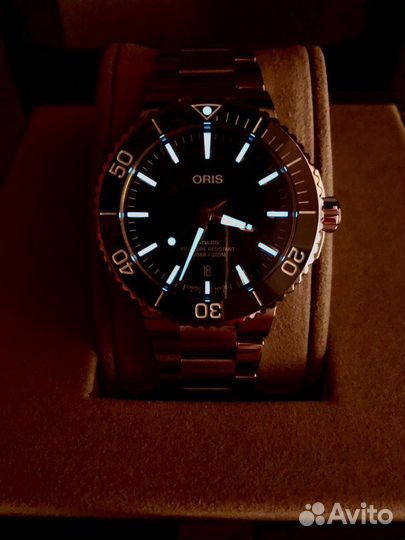 Швейцарские часы oris aquis Automatic