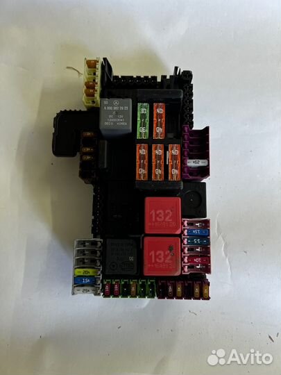 Блок предохранителей Mercedes W205 X253 W253