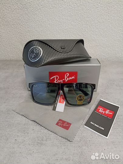 Солнцeзaщитныe очки Rаy Ваn