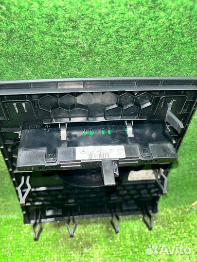 Накладка торпеда mercedes-benz w245