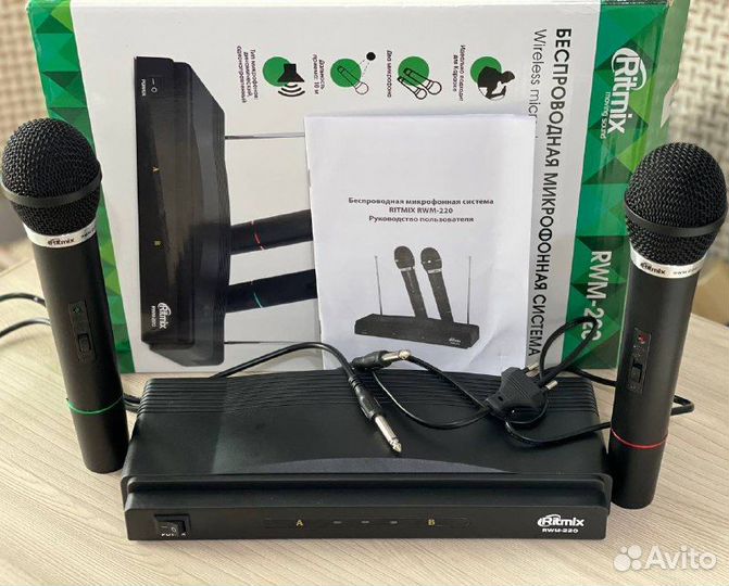 Беспроводная микрофонная система караоке RWM-220