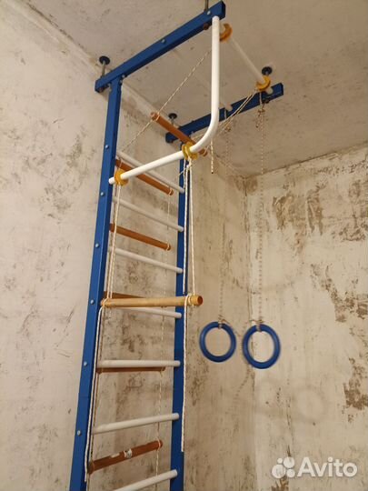 Шведская стенка с турником бу