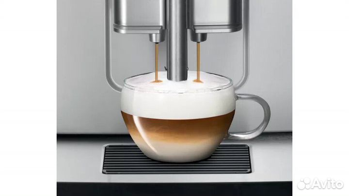 Кофемашина Bosch TIS30521RW. В наличии