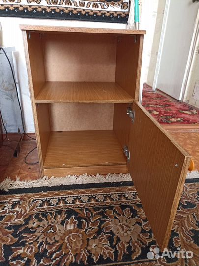 Тумбочка бу
