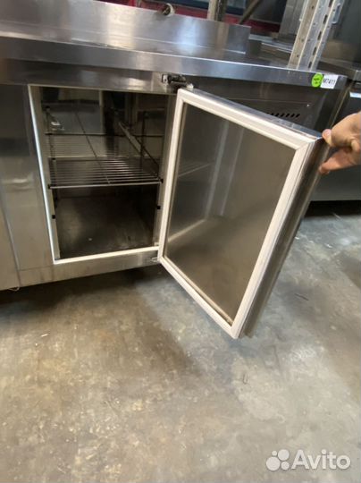 Холодильный стол