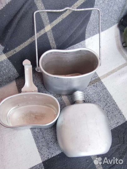 Котелки и фляжки