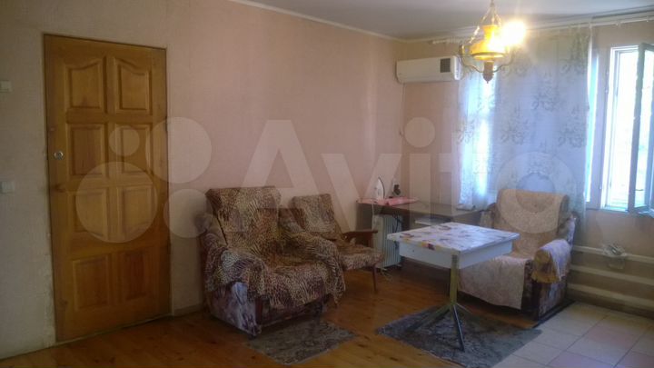 Комната 9 м² в 3-к., 1/2 эт.