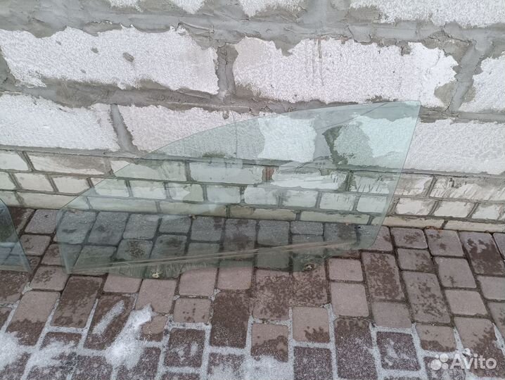 Стекло передней левой двери Chevrolet Aveo T255