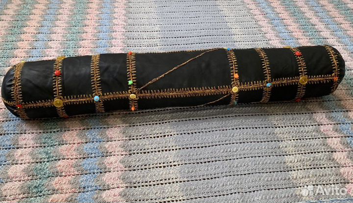 Подушка кожаная декоративная