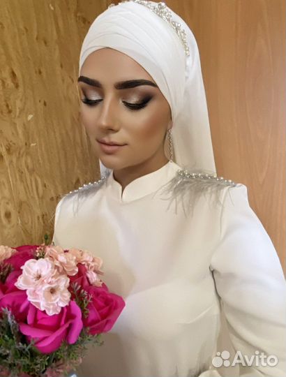 Прическа и макияж