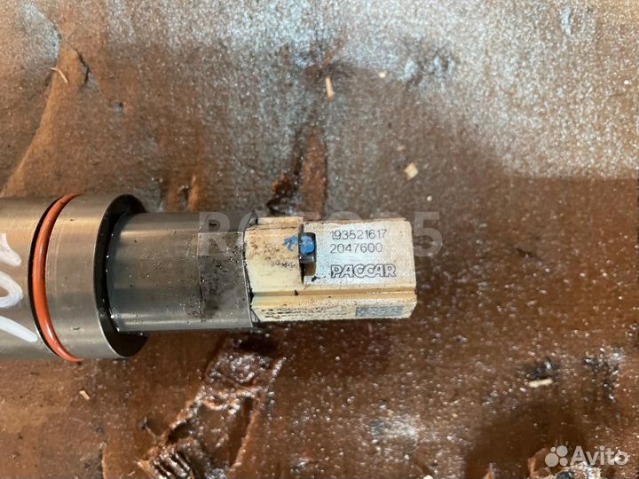 Форсунка топливная DAF XF 106 2018 2047600