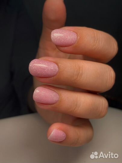 Маникюр, модель