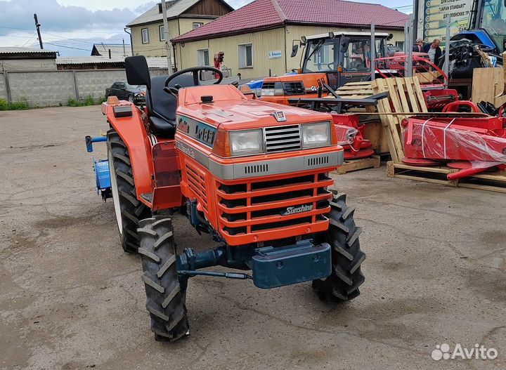 Мини-трактор Kubota L1-185, 2015