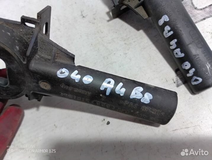 Кронштейн радиатора Audi A4 B8 2007—2012