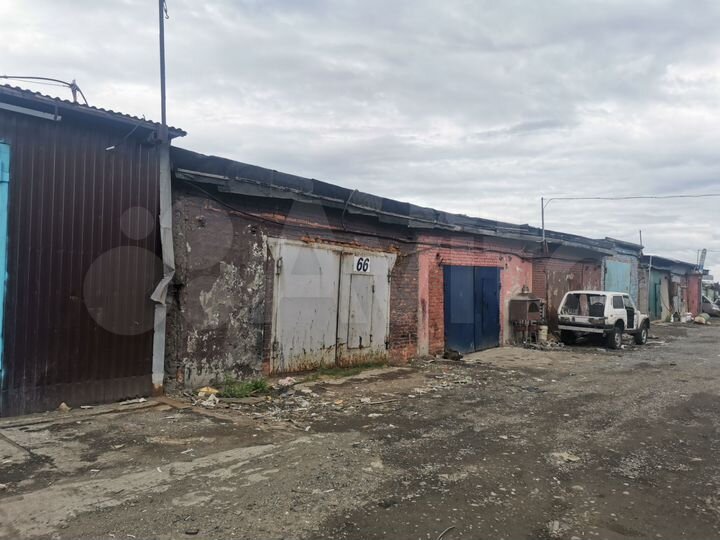 Гараж, > 30 м²