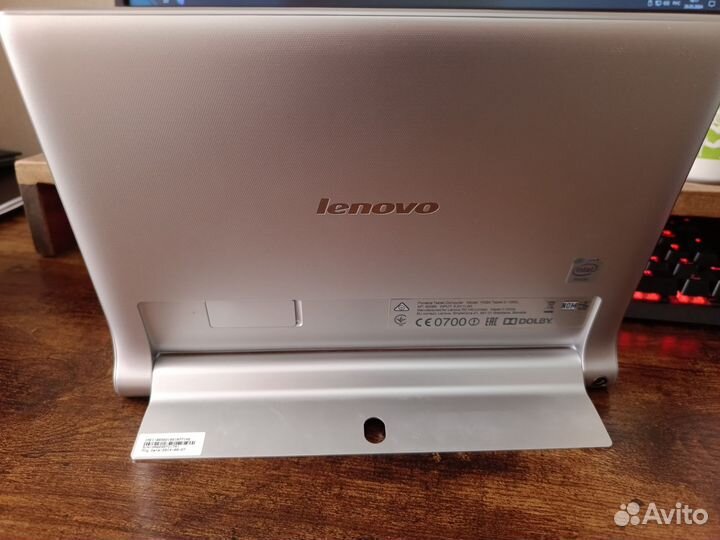 Планшетный компьютер Lenovo Yoga Tablet 2 - 1050L