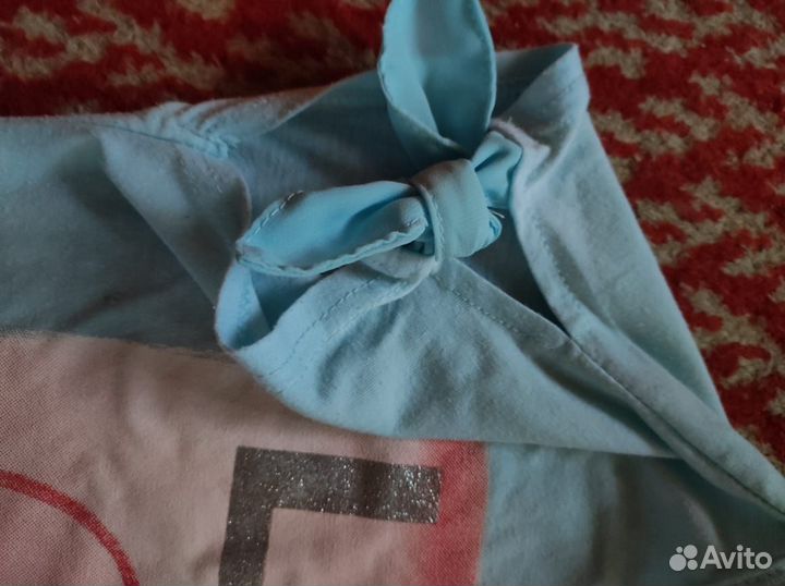 Футболка на девочку 8-10 лет