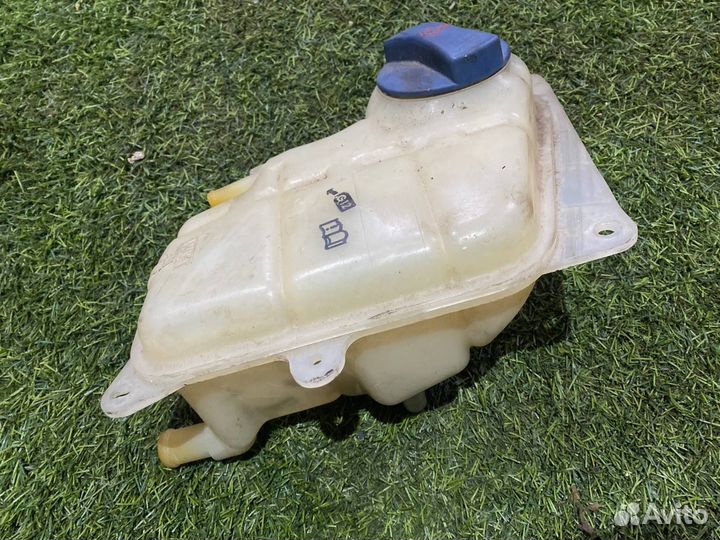 Бачок расширительный Skoda Octavia 1U 1.8