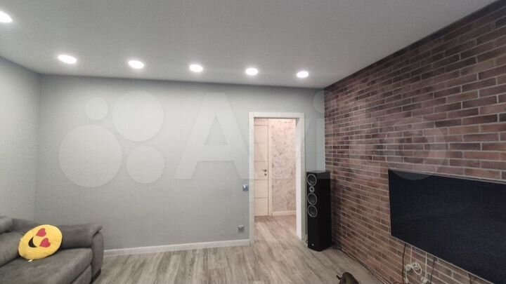 2-к. квартира, 54,4 м², 7/10 эт.