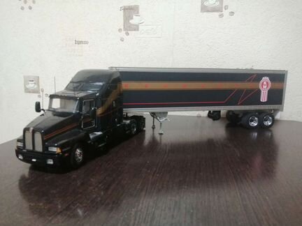 Модель kenworth T600