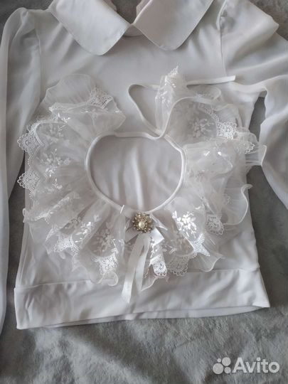 Блузка белая