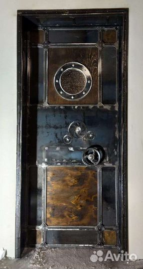 Дверь входная металлическая новая