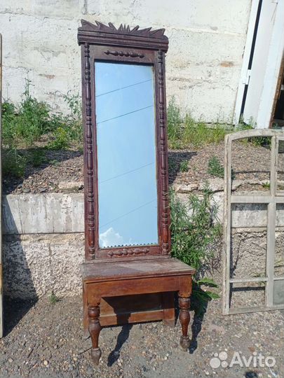 Зеркало старинное напольное